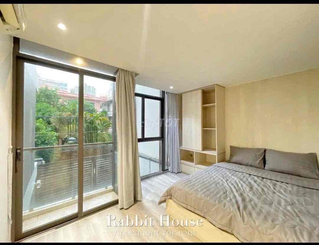 Rent the apartment. A full bedroom at the center of Tân Bình.