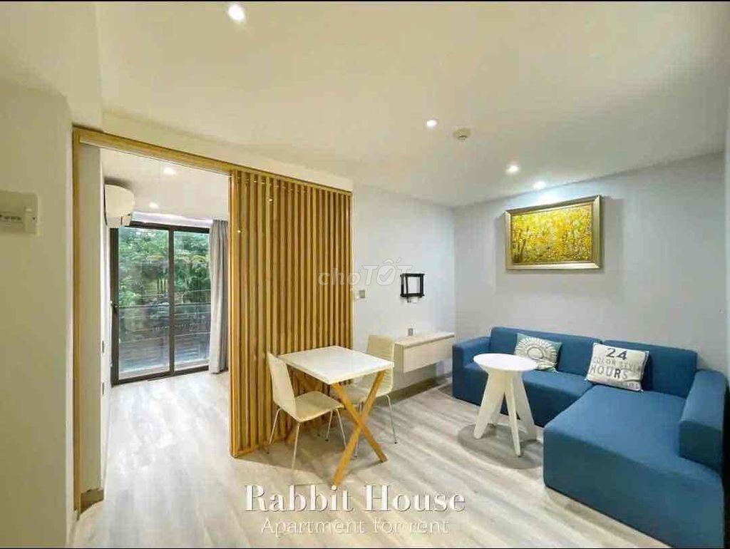 Rent the apartment. A full bedroom at the center of Tân Bình.
