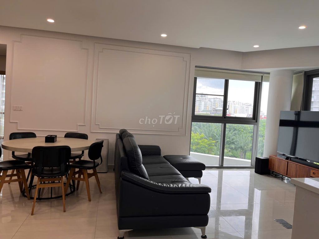 Need to quickly rent the entire Riverpark Premier apartment