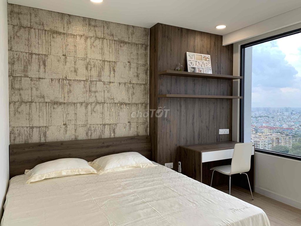 For the Kingdom building, one bedroom, two bedroom, three room, good night.