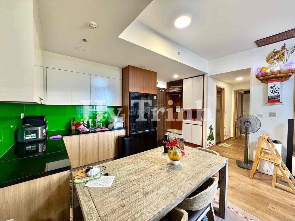 Renting two Mizuki Park bedrooms - full of fine interiors