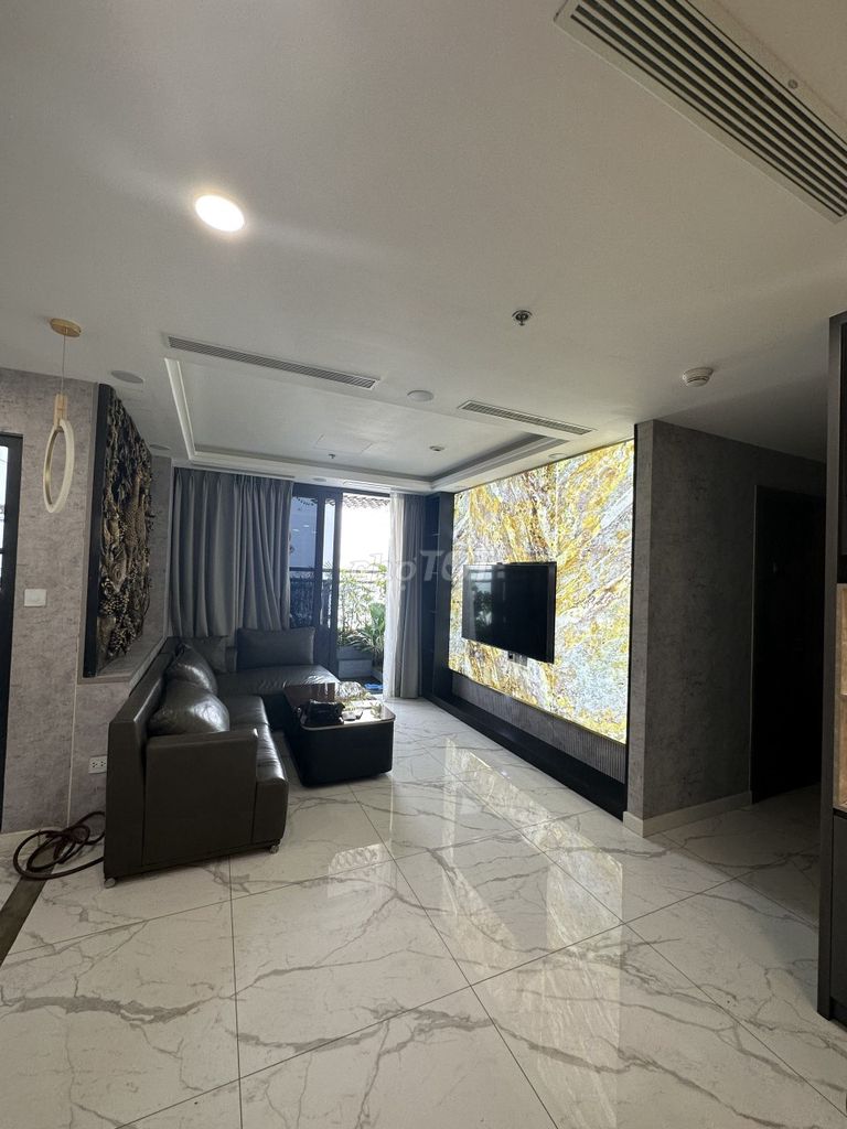 Sunshine Sky City rents two bedrooms, 84 meters full of furniture, 17 million.