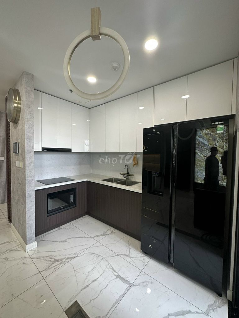 Sunshine Sky City rents two bedrooms, 84 meters full of furniture, 17 million.