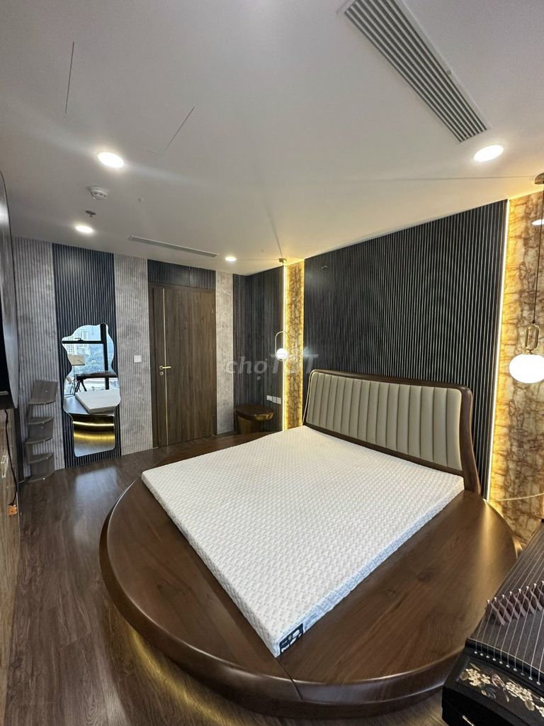 Sunshine Sky City rents two bedrooms, 84 meters full of furniture, 17 million.