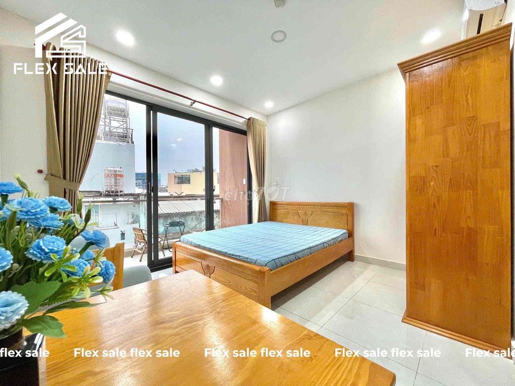 - The apartment - Studio - The Public Book Door - It's near the Phú Nhuận Falls.