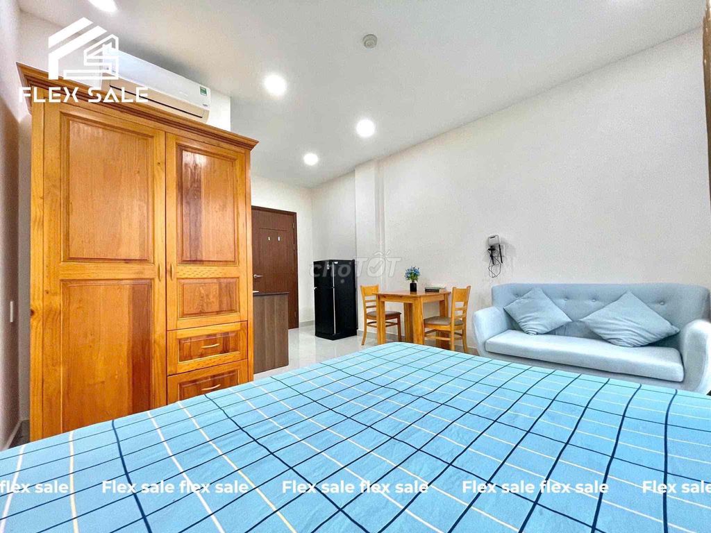 - The apartment - Studio - The Public Book Door - It's near the Phú Nhuận Falls.
