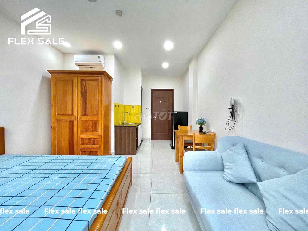- The apartment - Studio - The Public Book Door - It's near the Phú Nhuận Falls.