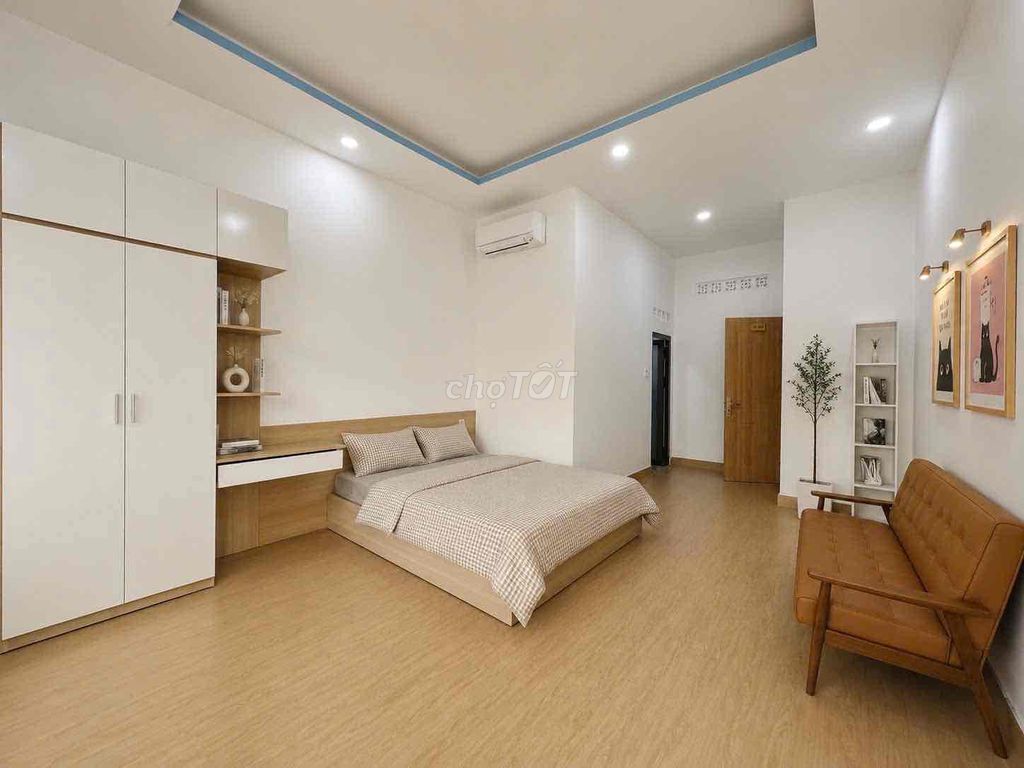 New apartment built a bedroom near the lotte District 7 full of Y-shaped furniture