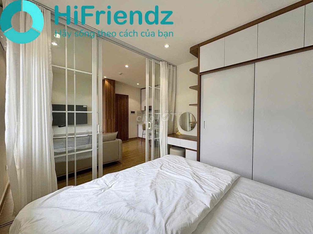 Open the studio. A high-end bedroom at T3-etown Station.