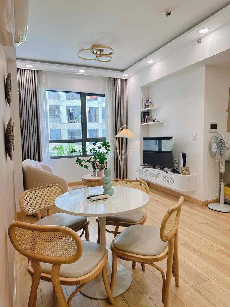 A state-of-the-art bedroom system near the most painted airport in Tân Bình.