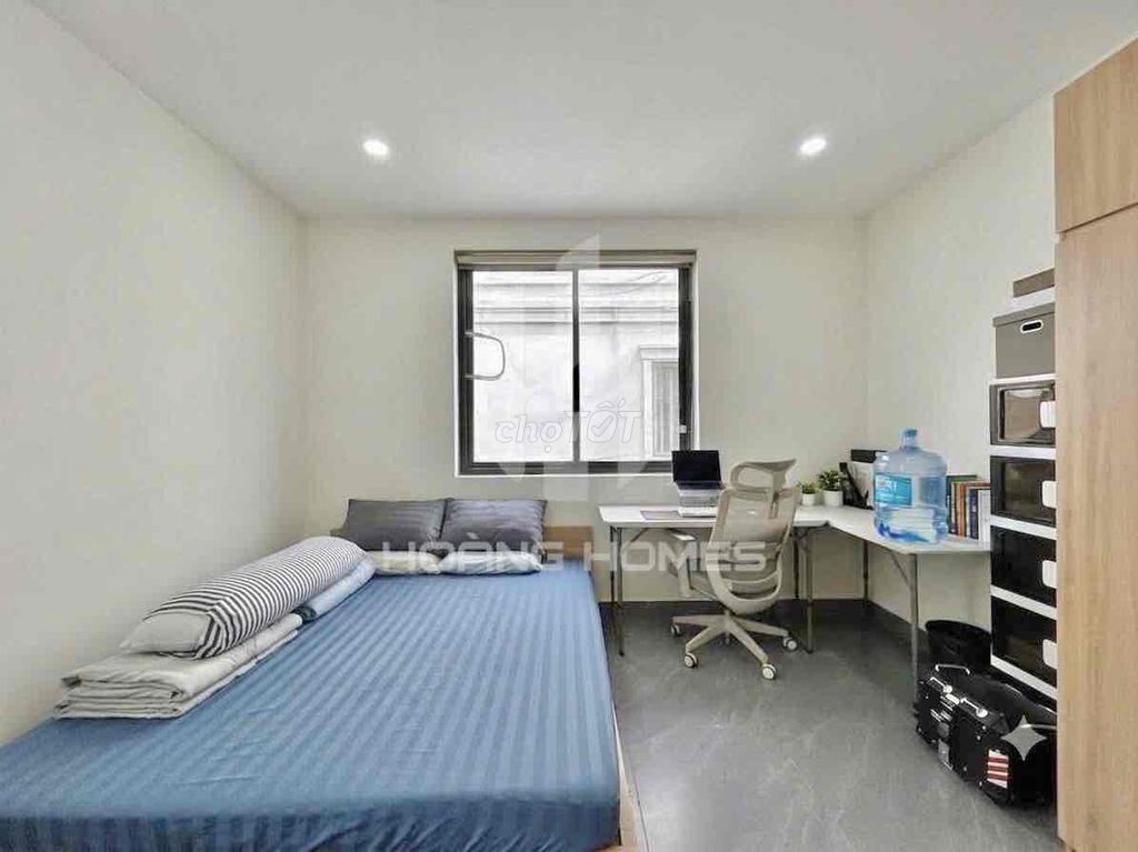 The full interior room costs only 7 x at Lakeview City