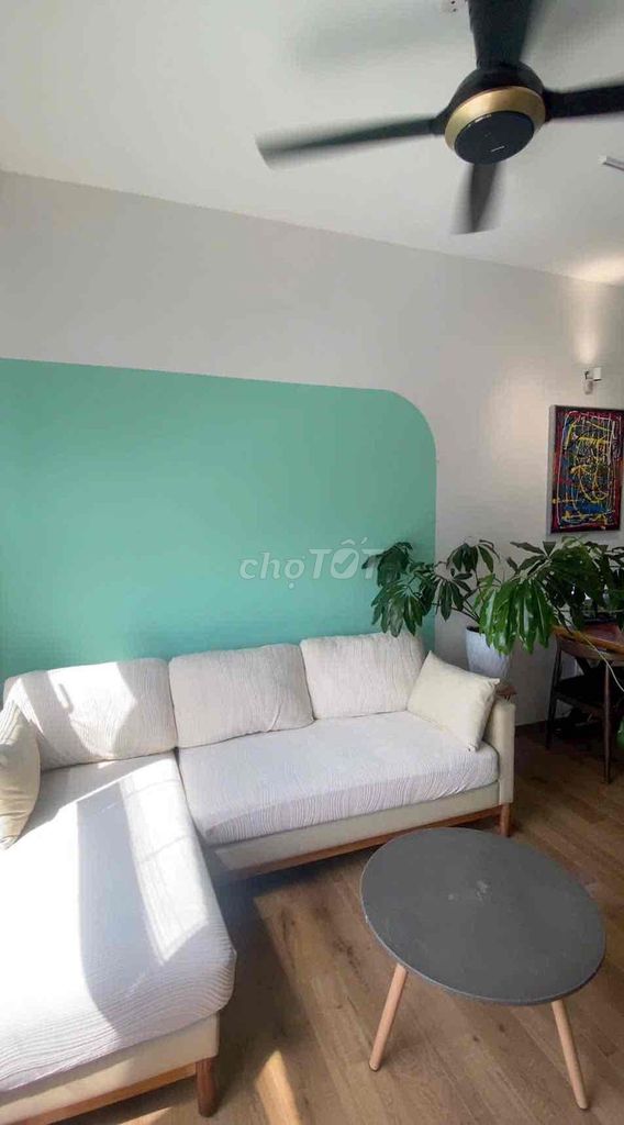 Flora Novia rents three bedrooms, two toilets, full corner of the beautiful interior.