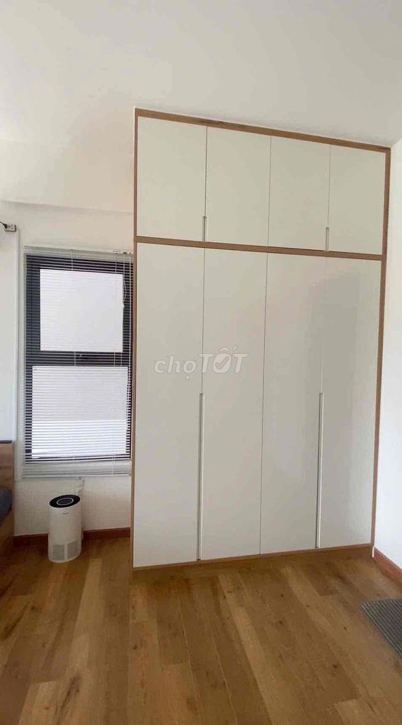 Flora Novia rents three bedrooms, two toilets, full corner of the beautiful interior.