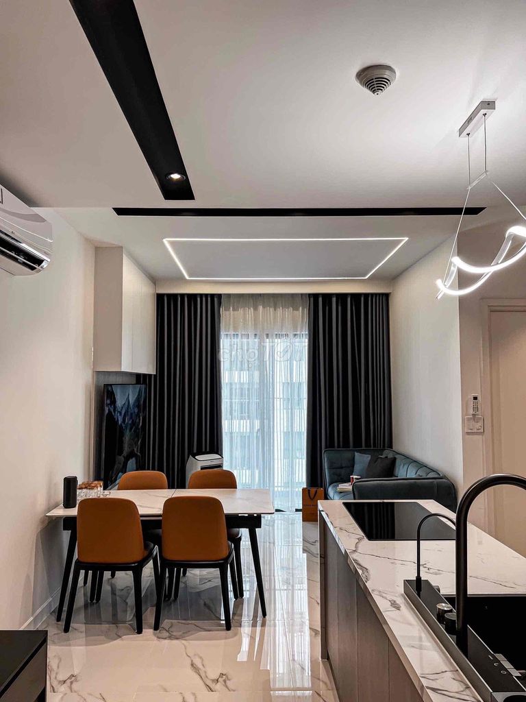 The owner quickly rented the M-One apartment 2 bedroom 2 bathroom 68 m2 high-end furniture