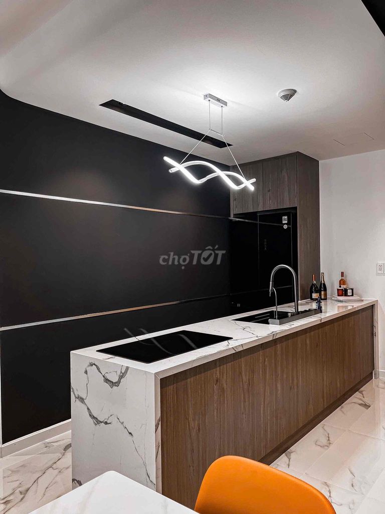 The owner quickly rented the M-One apartment 2 bedroom 2 bathroom 68 m2 high-end furniture