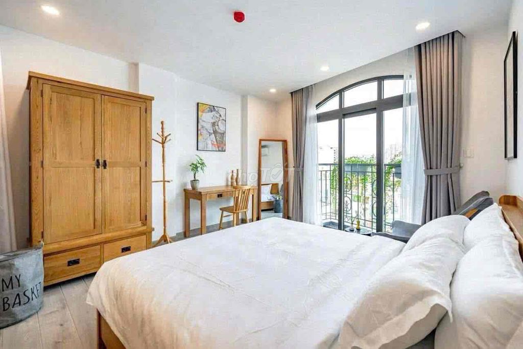 Rent the apartment one bedroom/studio senior in Tân Bình County.