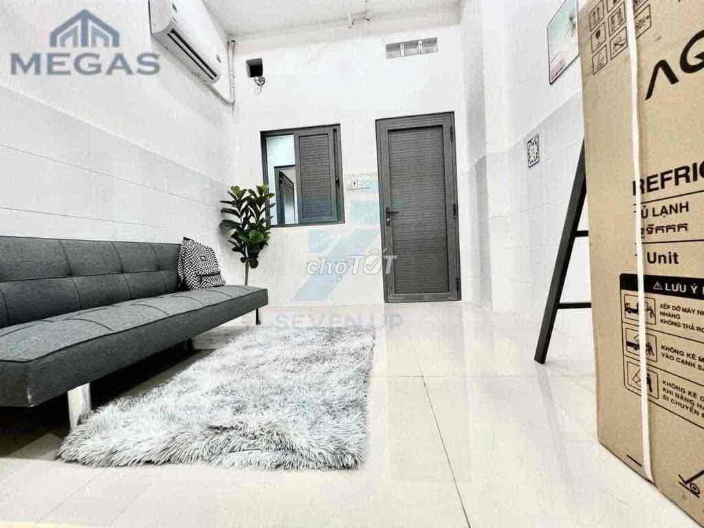 Clear, clear, full interior - 2M - Sen Shire - 11