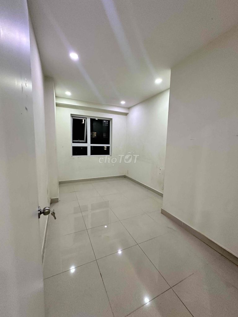 Three fine bedrooms 12 million in Parc Mall, Topaz Elite, District 8