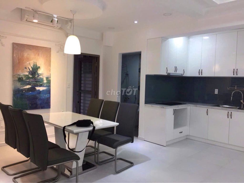 Rent Saigon South Nguyễn Hữu Thọ 75 meters, 2 bedrooms right next to District 7