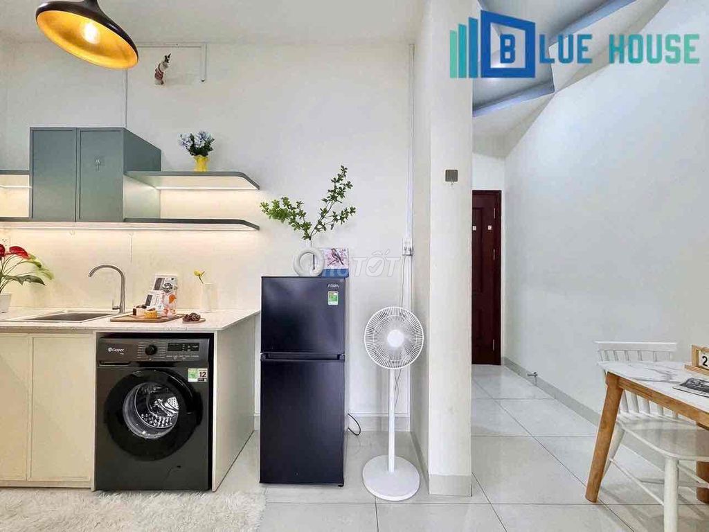 The new two bedrooms are super modern, right in the Partheto park.