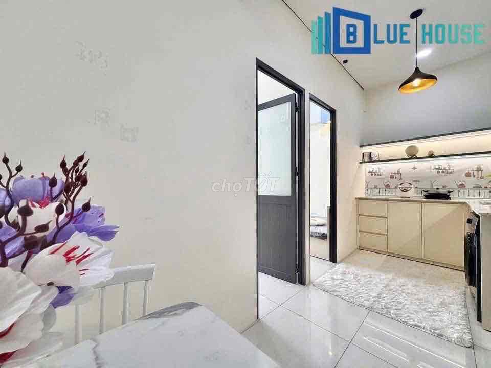The new two bedrooms are super modern, right in the Partheto park.