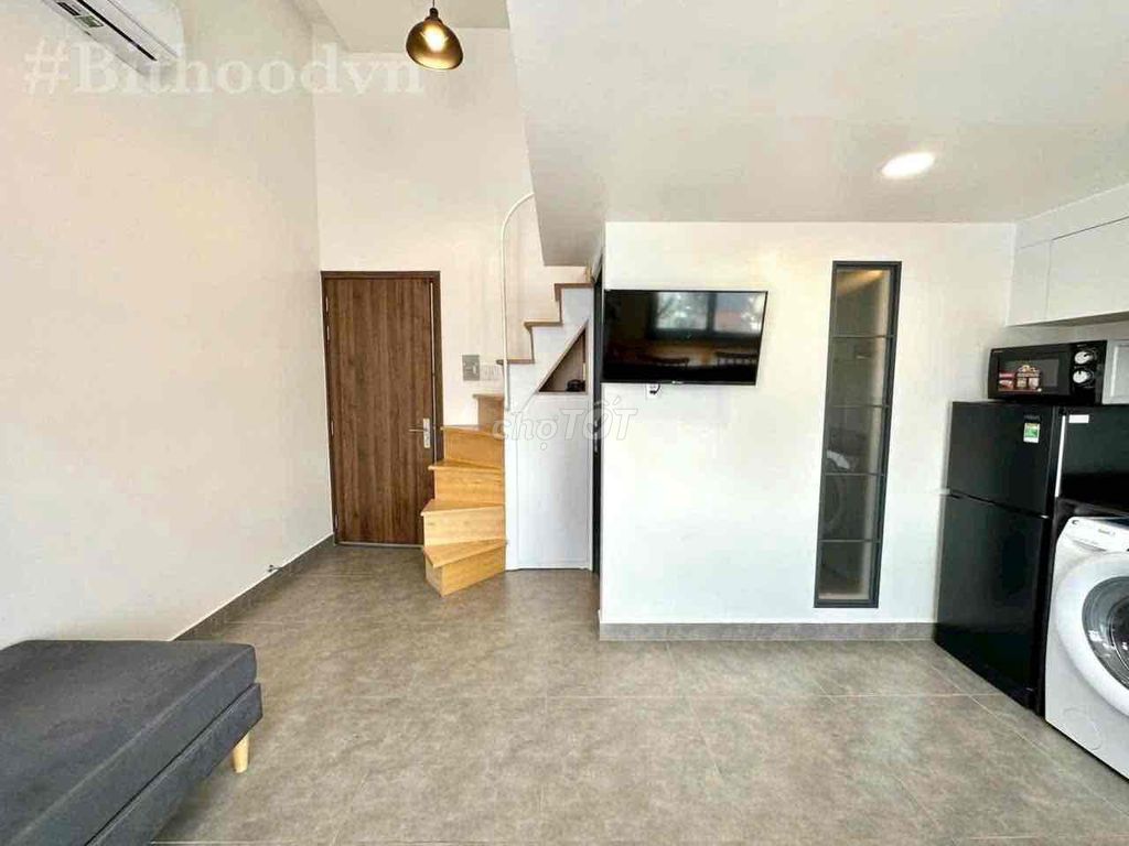 Open a balcony service apartment right here in Hương Lộ 2