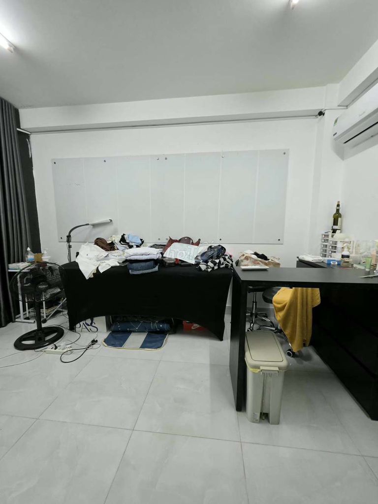 At 30 meters 2 elevators, only 3 k5 - 100 km remaining free