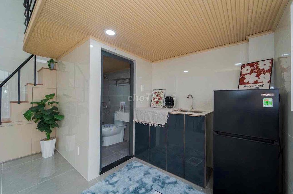 Opening a senior mini apartment in the middle of a four-class shower.