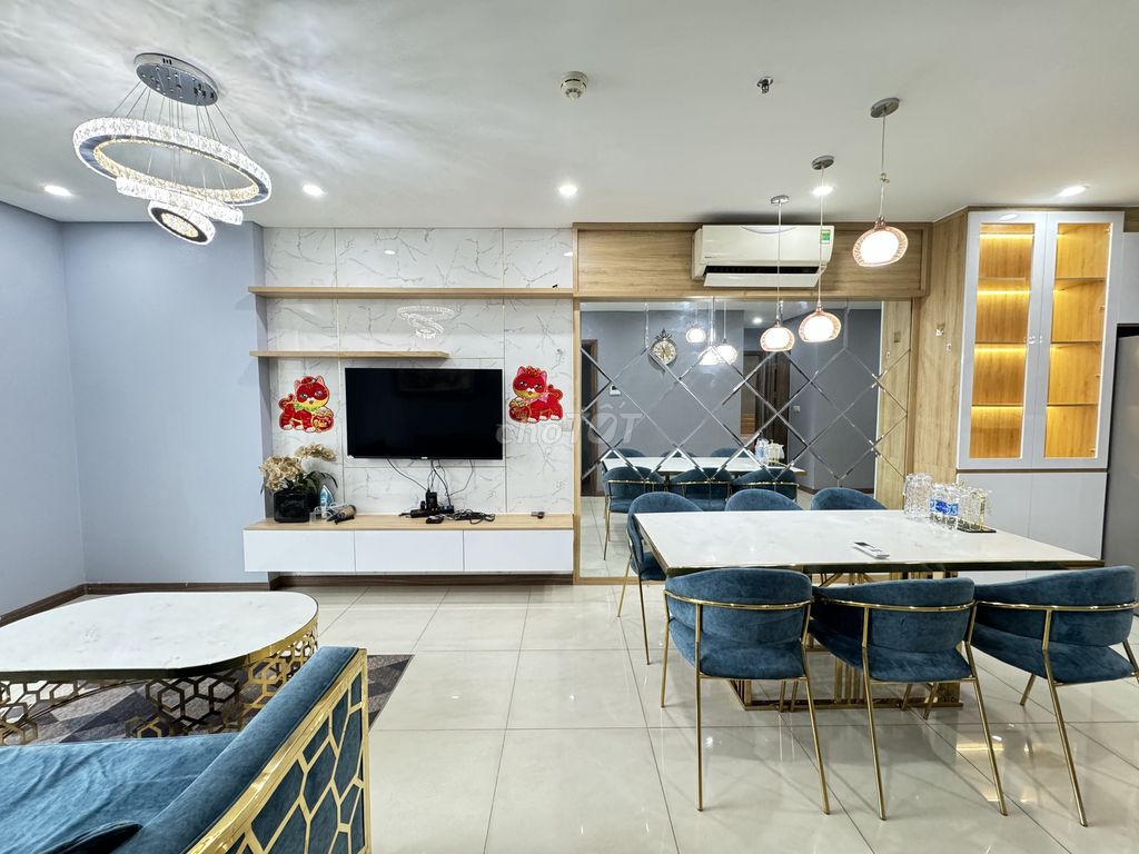 Rent the two-price suites of centrosa in the back of the luxury interior at 23 million.