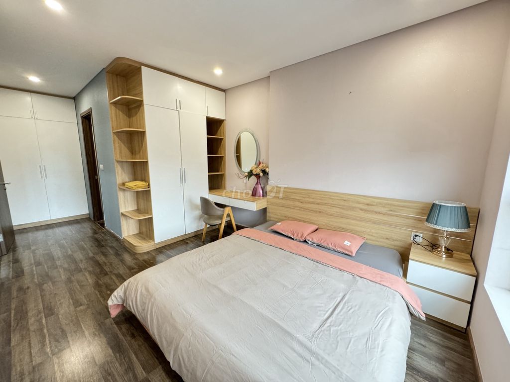 Rent the two-price suites of centrosa in the back of the luxury interior at 23 million.