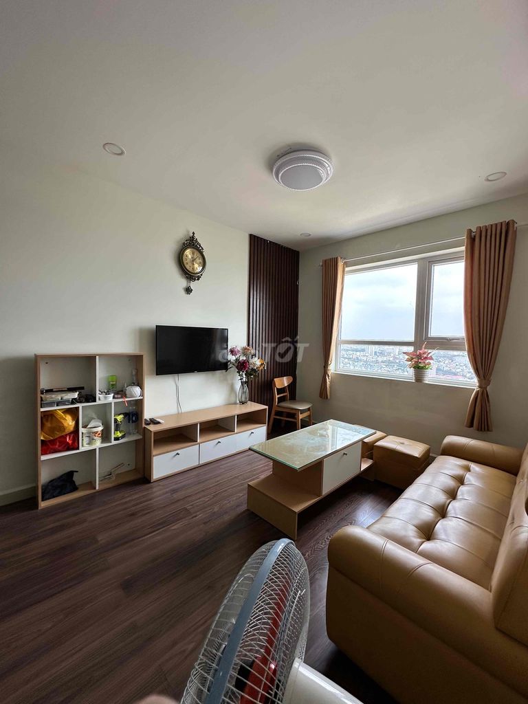 The owner needs to rent Topaz Elite apartments in District 8 right over Aeon Mall.