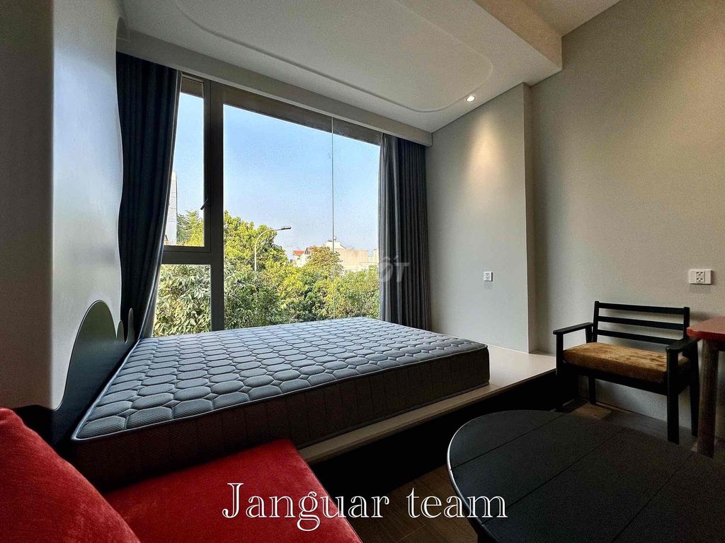 rents studios in large positive - tone light - modern