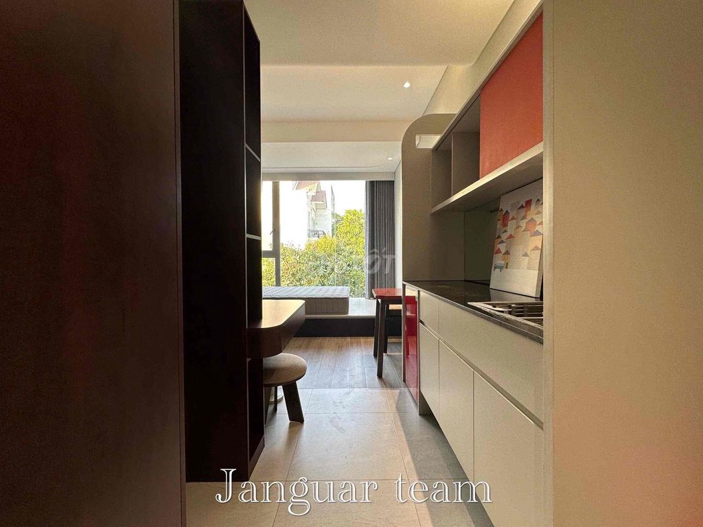 rents studios in large positive - tone light - modern