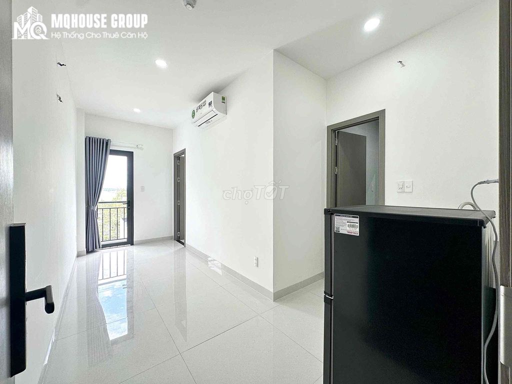 The apartment. A kitchen bedroom with a big balconies right here in town Cộng Hoà.