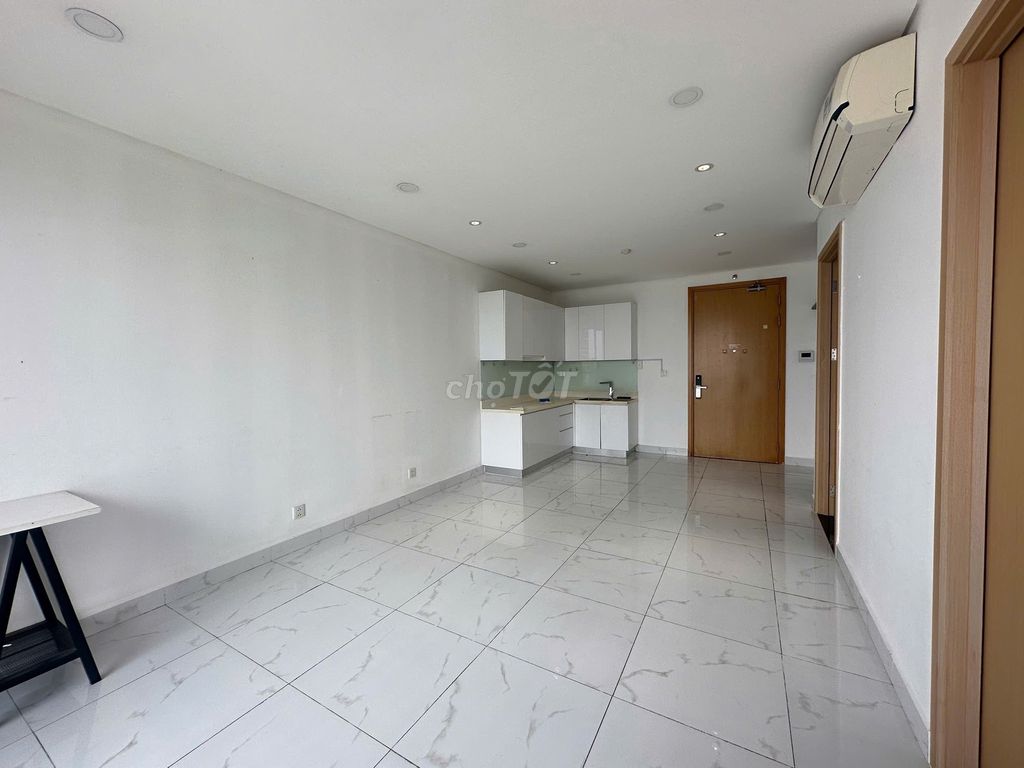 The skyline rents twice as much as the bedroom. One ntcb toilet costs 10 million.