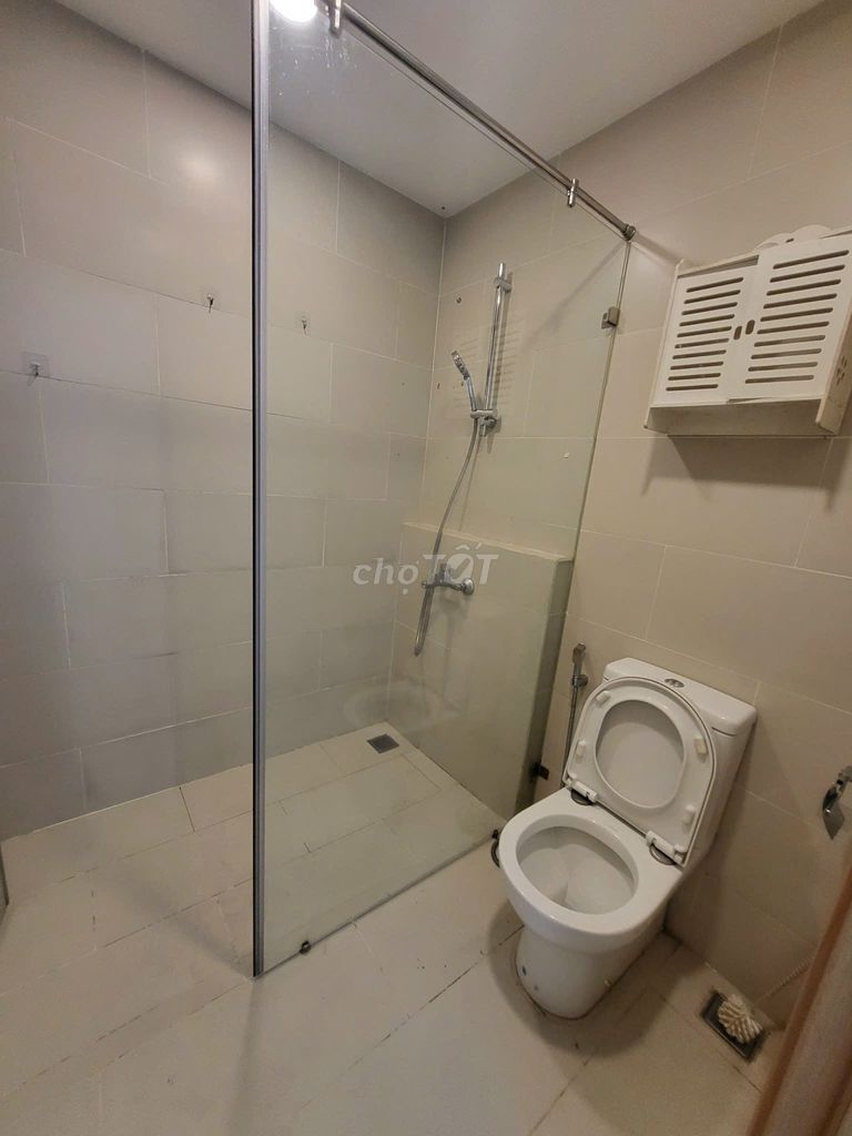 The skyline rents twice as much as the bedroom. One ntcb toilet costs 10 million.