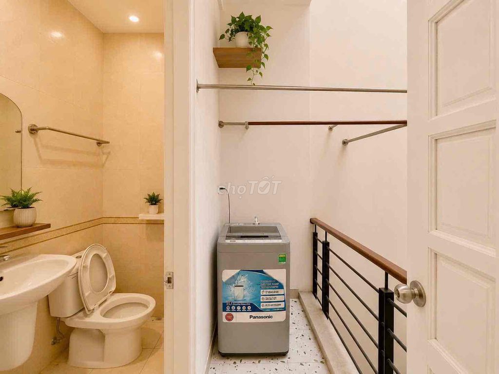 Two bedrooms, private washing machine right in Etown tb.