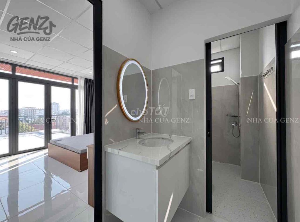 A fully-intended apartment. A super-high roof bedroom right at Lê Văn Sỹ.
