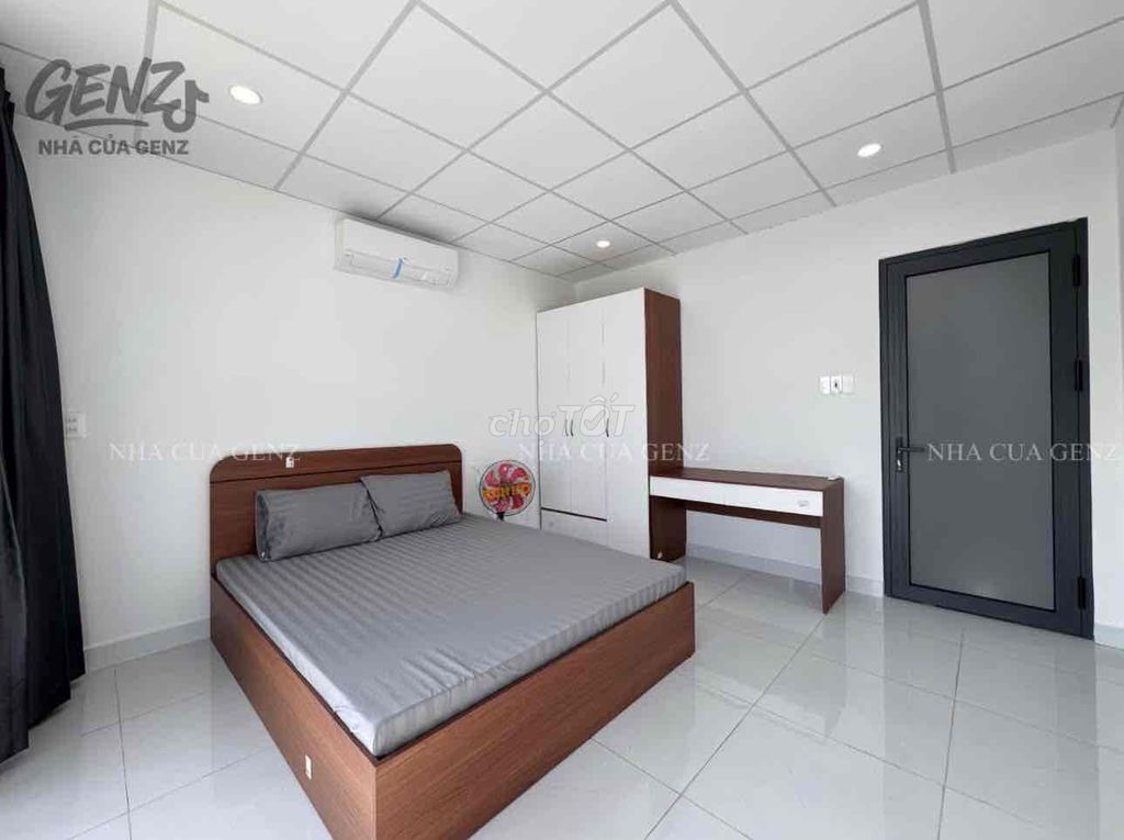 A fully-intended apartment. A super-high roof bedroom right at Lê Văn Sỹ.