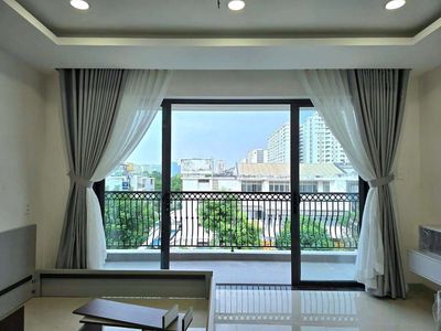 rents a balcony service apartment full of furniture near the dream home