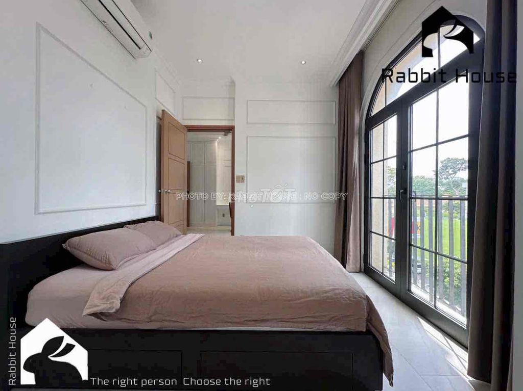 In one bedroom, full-size furniture, Phạm Ngọc Thạch elevator 3