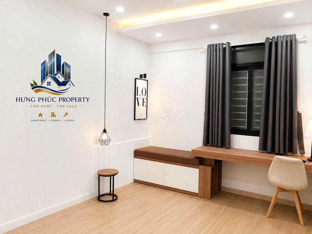 Rent the apartment two era town bedroom long balcony