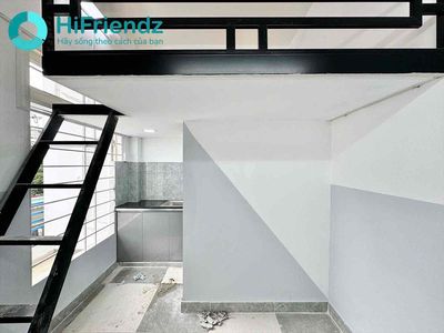 Rent a new 100 percent cheap room - open window at the center of the bth