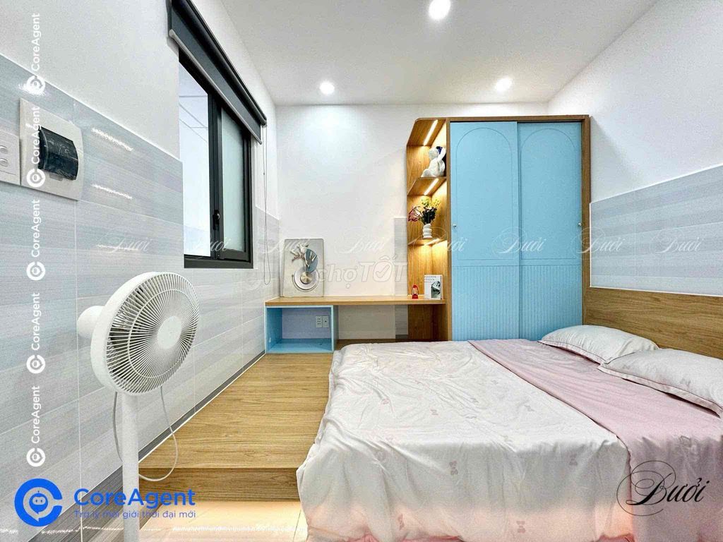 available Super studio full of furniture - Right here in Europe - Lạc Long Quân