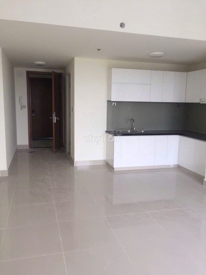 We'll rent The Park Residence. Two bedrooms. One bathroom. 63 M2 for 9 million.