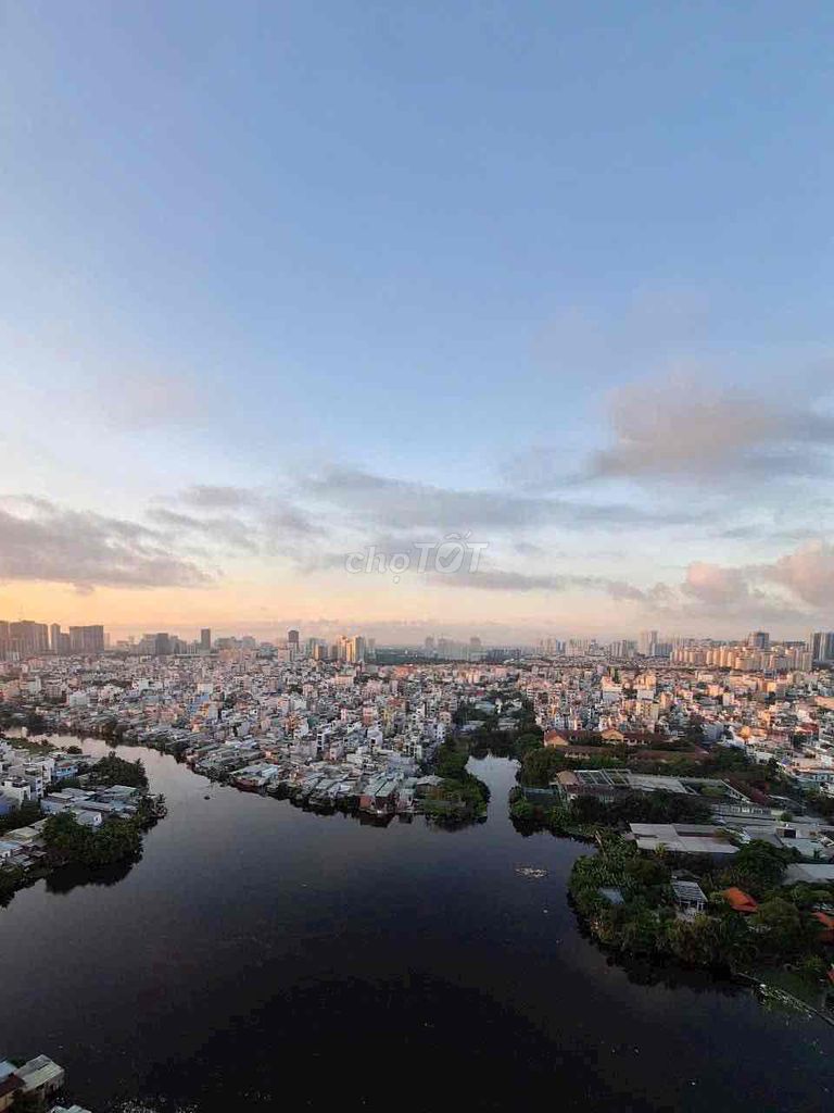 Rent M-One nsg A two bedroom 3 bedroom only at 8.5 million