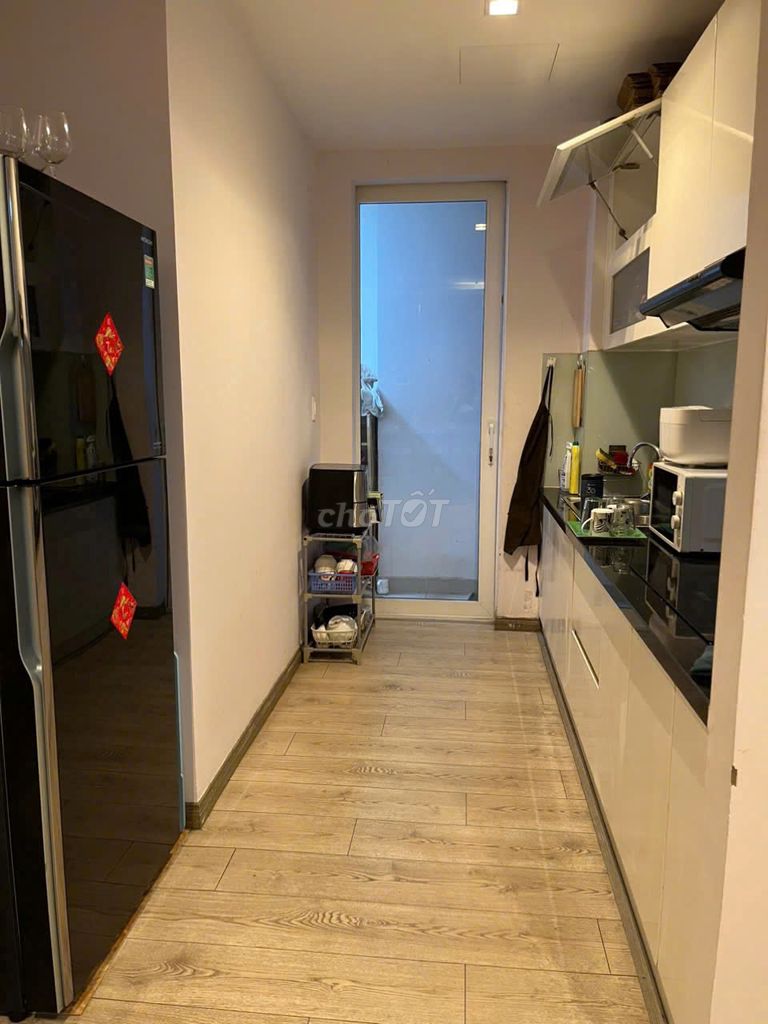 Sky Center apartment 36 m2=10 million/75 m2=16 million/100 m=18 million - load enough to be questioned