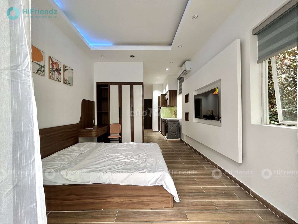 Rent a balcony service apartment right in the center of Gò Vấp.