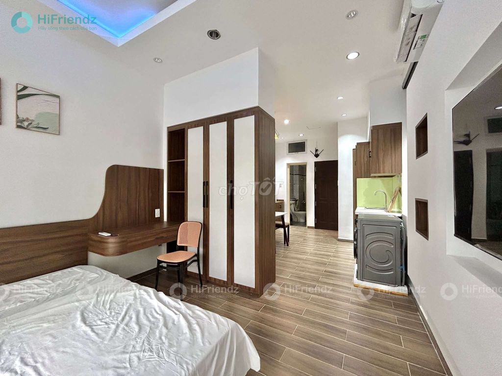Rent a balcony service apartment right in the center of Gò Vấp.