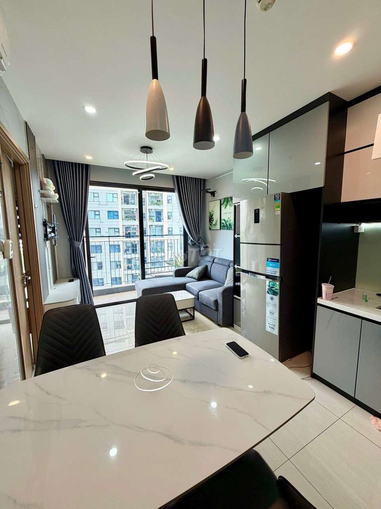 Vinhomes Grand Park Studio Bank, 4.5 million bedrooms, two full-on furniture from 7 million.